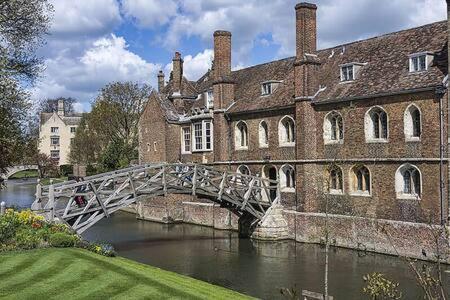 Quaint 2 Bed Cottage In The Heart Of Cambridge Экстерьер фото
